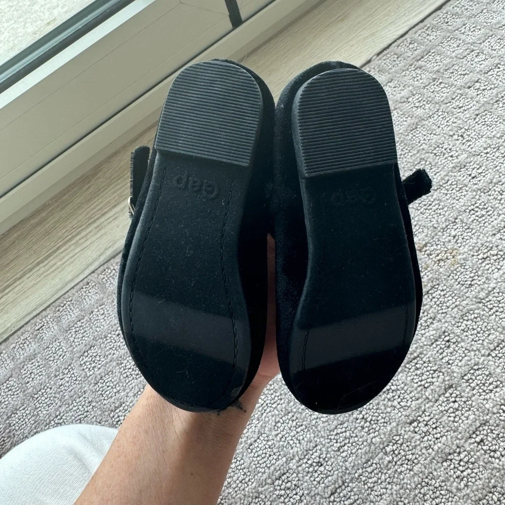 Gap black cat toddler shoes size 6